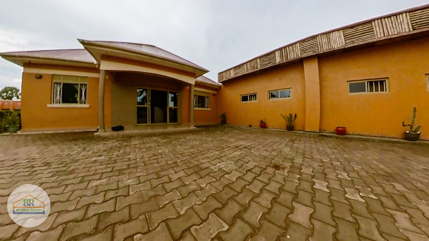 Guest wing exterior