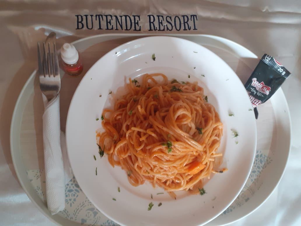 Spaghetti in tomato sauce