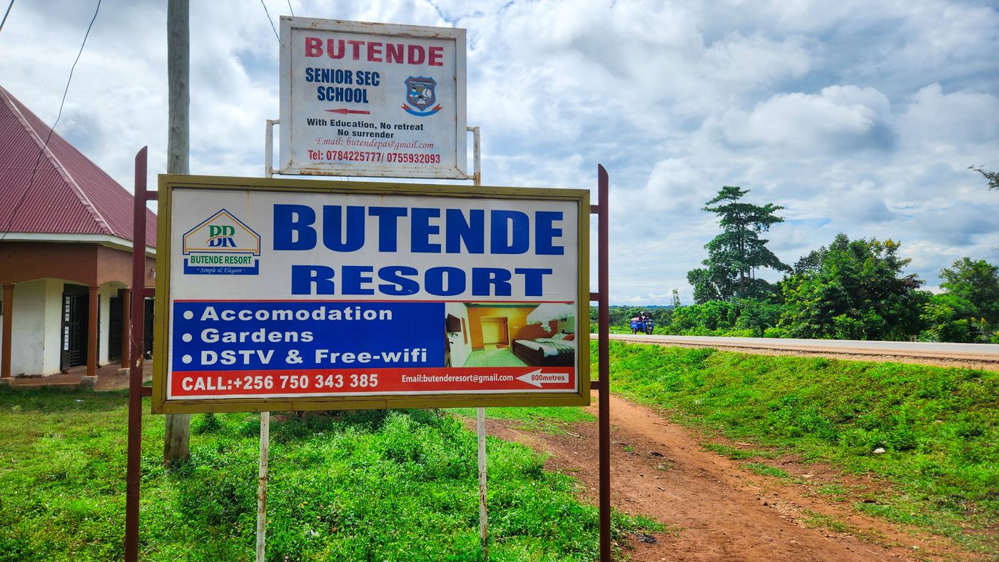 Butende Resort signboard at the roadside